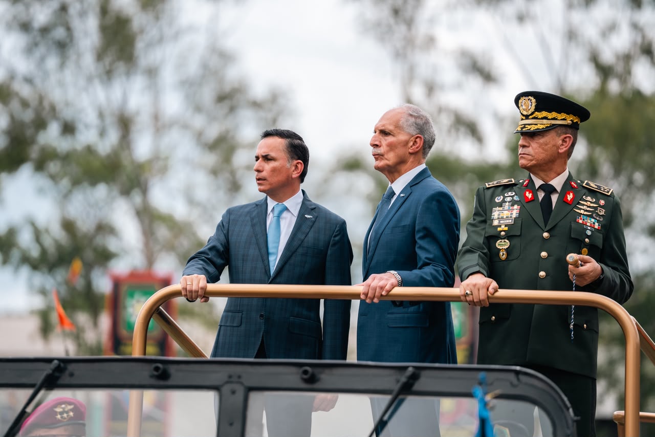 Presidente Asfura participa en acto de celebración del Día del Soldado Hondureño y reafirma el compromiso con la seguridad nacional