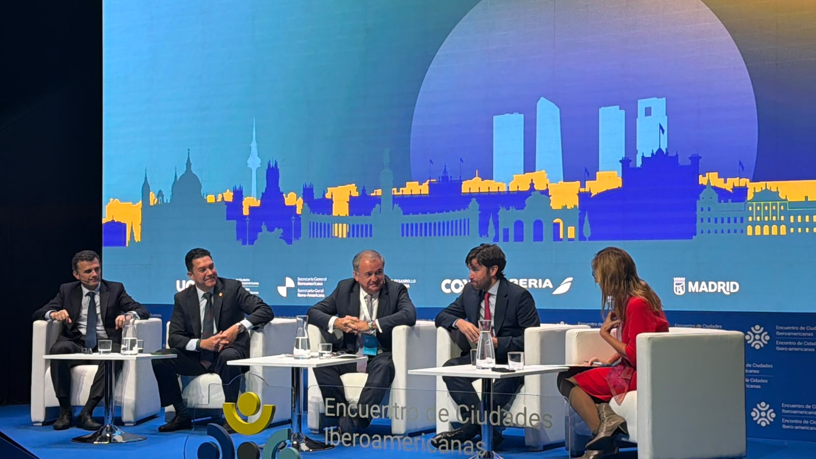 Juan Diego Zelaya expone ante alcaldes iberoamericanos en Madrid su propuesta para transformar la capital con tecnología, inversión y soluciones a la crisis del agua Juan Diego Zelaya expone ante alcaldes iberoamericanos en Madrid su propuesta para transformar la capital con tecnología, inversión y soluciones a la crisis del agua